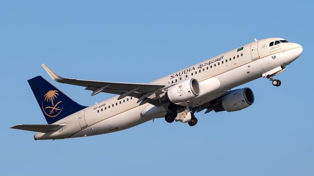 HZ-AS58:Airbus A320-200:Saudia